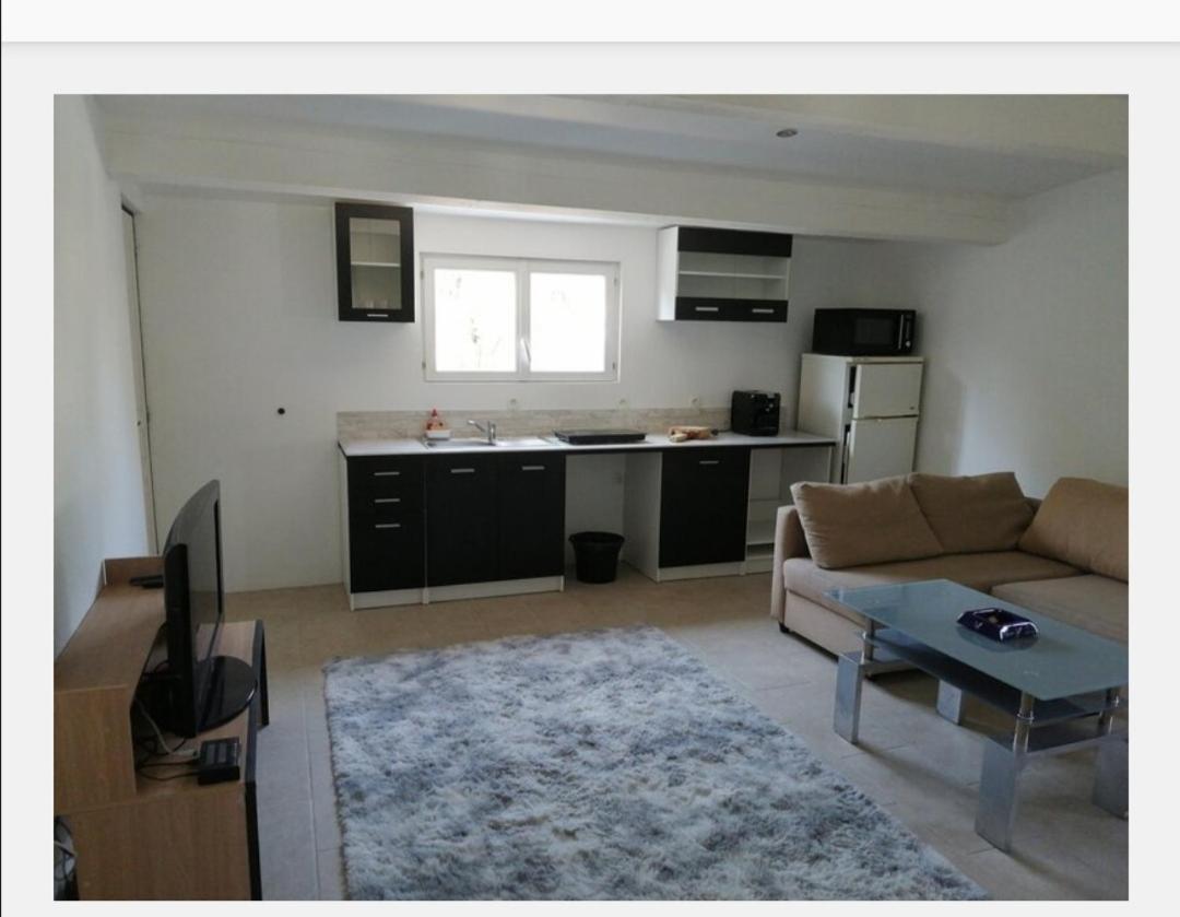 Appart Hotel Avec Jardin Cuers Εξωτερικό φωτογραφία